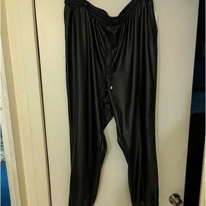 Plus size faux leather joggers black